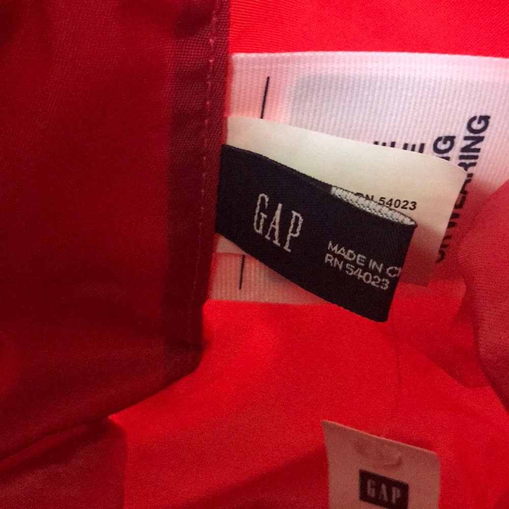 Gap Red Nylon Satchel ๐ NWT attached - Picture 6 of 8